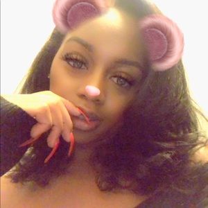 Meet your Posher, Dionna